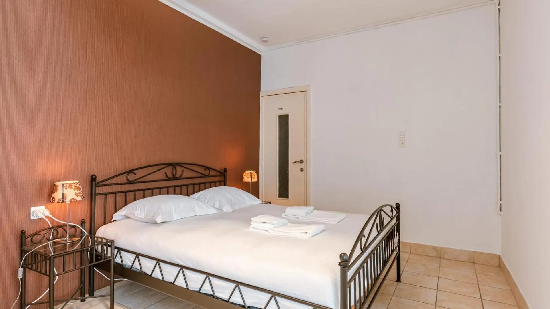 Huswell - Lovely Retreat For 4 Oostende Daire